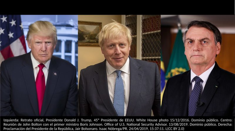 Izquierda: Retrato oficial, Presidente Donald J. Trump, 45º Presidente de EEUU. White House photo 15/12/2016. Dominio público. Centro: Reunión de John Bolton con el primer ministro Boris Johnson. Office of U.S. National Security Advisor. 13/08/2019. Dominio público. Derecha: Proclamación del Presidente de la República, Jair Bolsonaro. Isaac Nóbrega/PR. 24/04/2019, 15:37:11. L(CC BY 2.0
