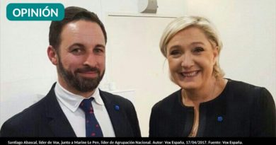 Santiago Abascal, líder de Vox, junto a Marine Le Pen, líder de Agrupación Nacional. Autor: Vox España, 17/04/2017. Fuente: Vox España.