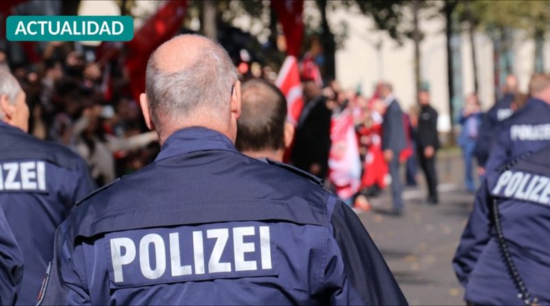 Alemania suspende a 29 policías por participar en chats nazis y compartir contenido antisemita