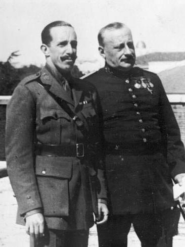 Alfonso XIII y Primo de Rivera. Autor: Desconocido, 1930. Fuente: German Federal
Archives.