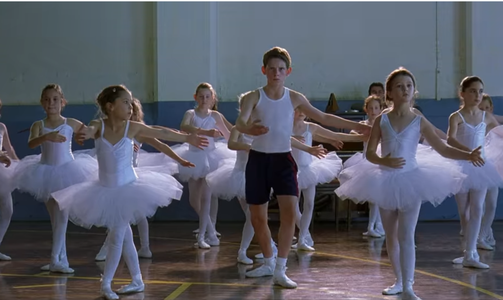 Captura de la película Billy Elliot, cuyo musical fue prohibido en
Hungría por razones homófobas. Autor: captura de pantalla hecha el 03/12/2020 a las 15:02. Fuente: Netflix.