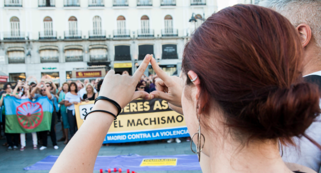 Concentración contra la violencia machista en la Puerta del Sol. Autor: Adolfo Luján, 25/08/2015. Fuente: Flickr (CC BY-NC-ND 2.0)