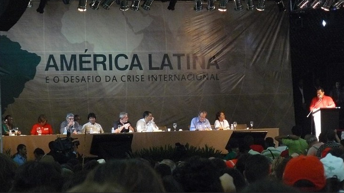 Conferencia de la izquierda latinoamericana sobre la crisis internacional. Autor: Luis Carlos Díaz, 30/01/2009. Fuente: Flickr (CC BY-NC 2.0)