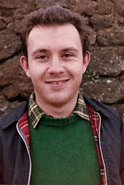 Mark Ashton, líder de la Young Communist League y cofundador de LGSM. Autor: Johny Orr, 1986. Fuente: Wikimedia Commons (CC BY-SA 4.0)